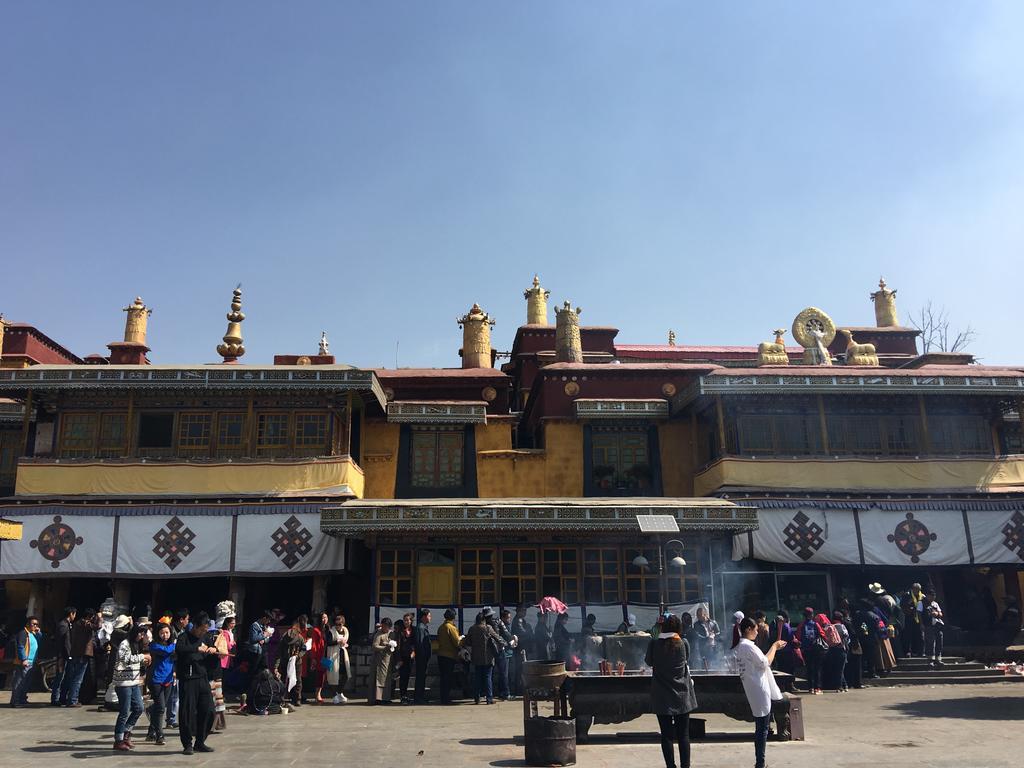 Tibet Minshan Hotel Lhasa Exterior photo
