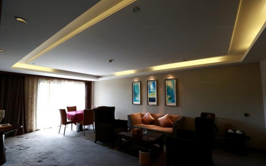 Tibet Minshan Hotel Lhasa Exterior photo